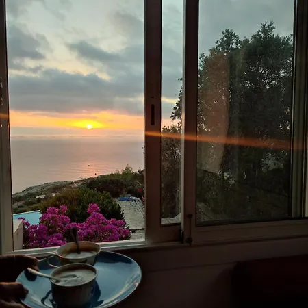 With Dream View And Swimming Pool!! Les Issambres