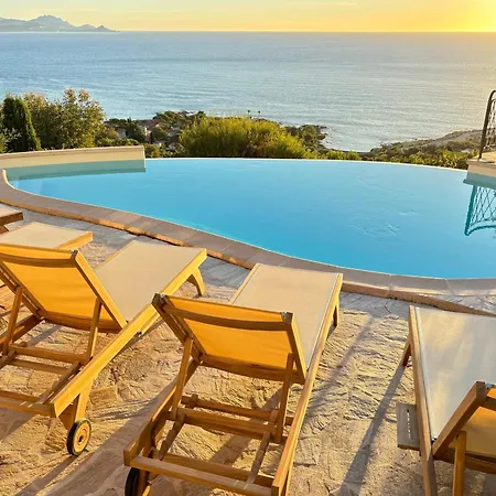 Villa With Dream View And Swimming Pool!! Les Issambres